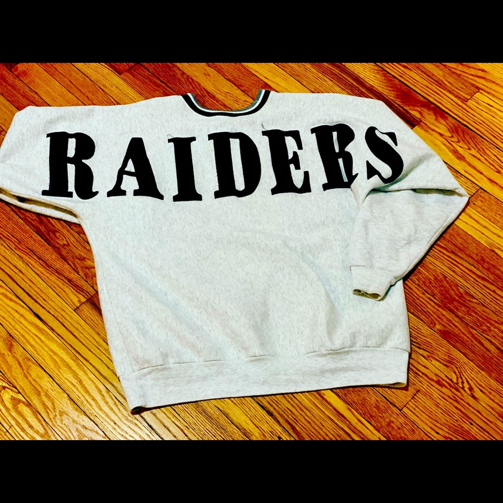 Vintage Raiders Sweatshirt